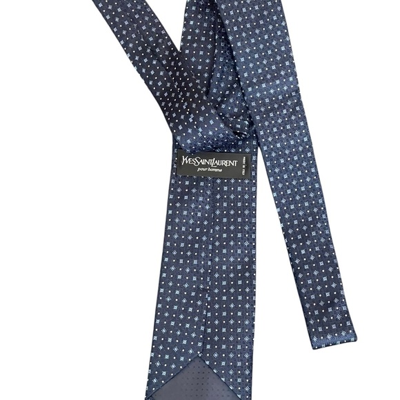 Yves Saint Laurent YSL pour homme 100% silk tie Blue NIB - Picture 3 of 12